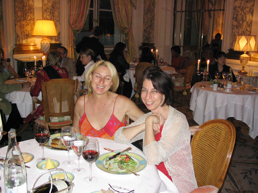Ginni and Lisa 2.jpg 184.3K